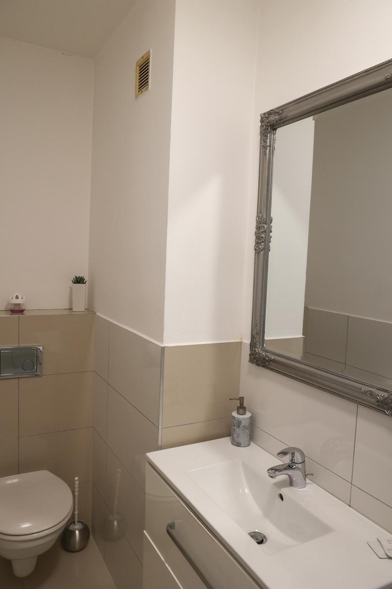 Hotel Forras Komárom 部屋 写真